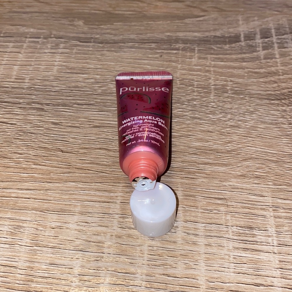 💋NWT 5 piece skin care bundle! - Picture 2 of 7